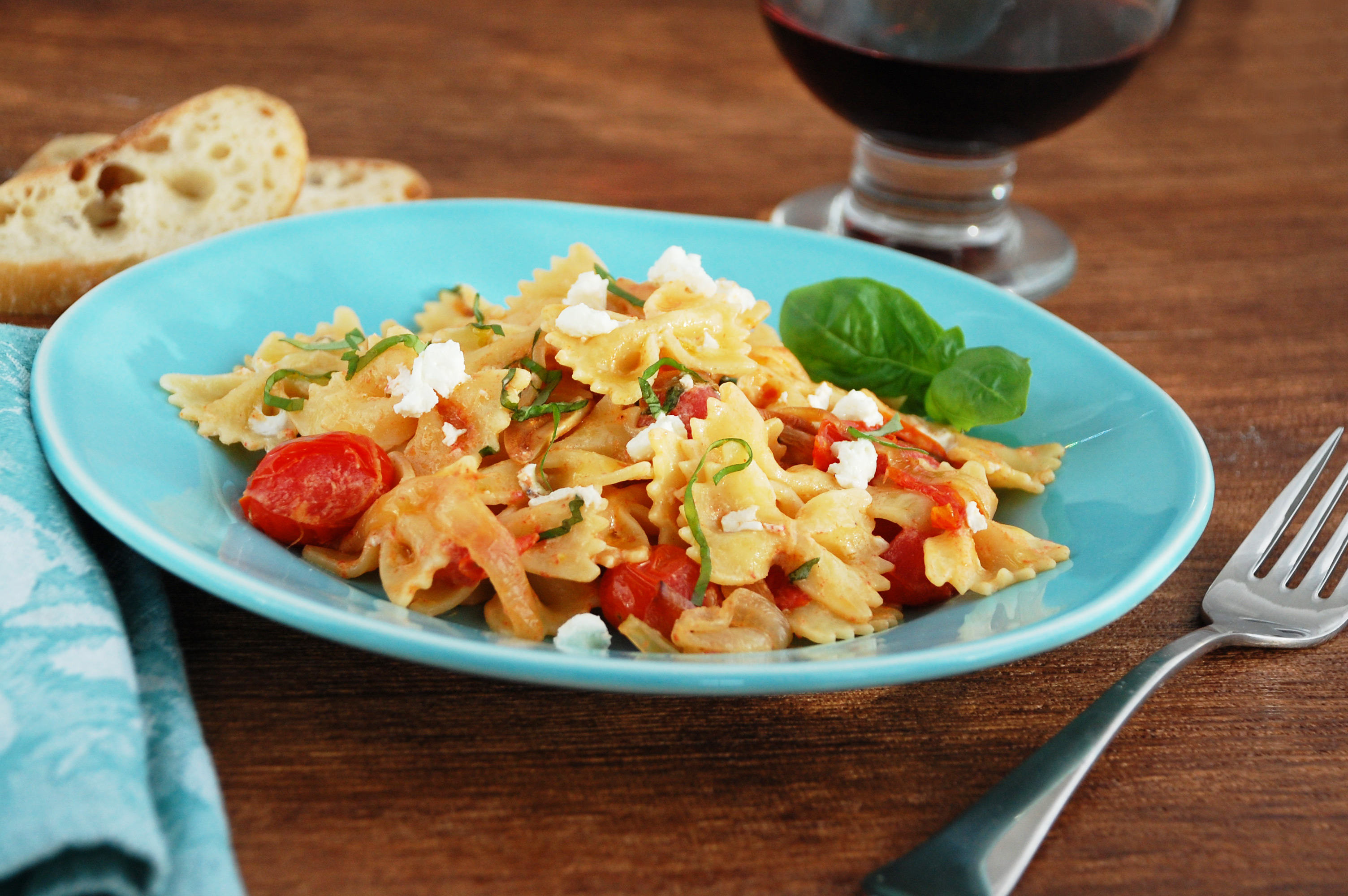 Bow Tie Pasta with Pan Roasted Tomatoes and Goat Cheese Celebrity Goat